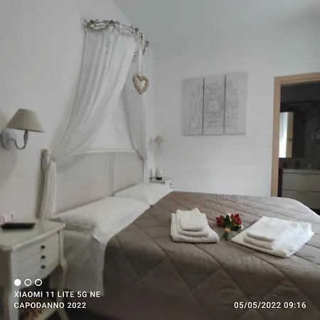 Beb Pignatelli Bed & Breakfast 4*