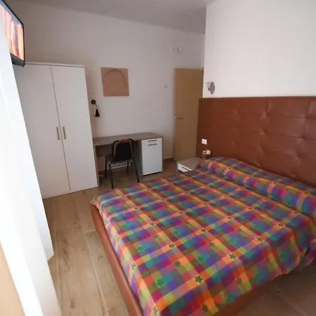 Oda ve Kahvaltı Beb Pignatelli 4*