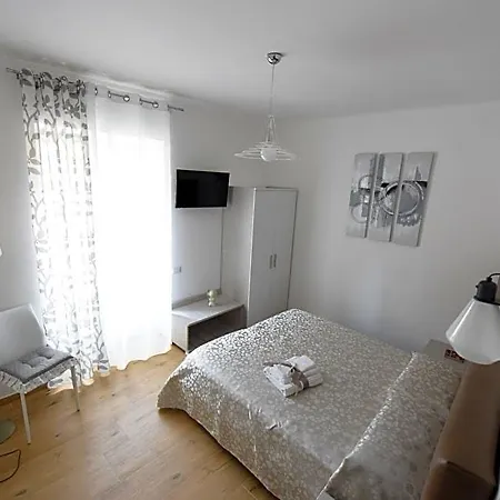 B&B Beb Pignatelli 4*