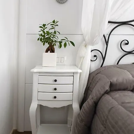 Beb Pignatelli فندق مبيت وإفطار 2*