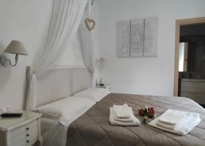 Beb Pignatelli Bed & Breakfast 4*